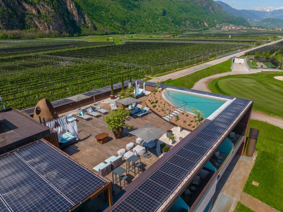 The Lodge Sporthotel - Golfclub Eppan Appiano Sulla Strada Del Vino Esterno foto