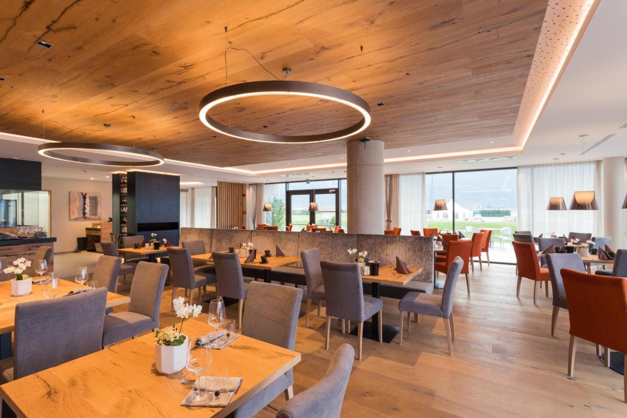 The Lodge Sporthotel - Golfclub Eppan Appiano Sulla Strada Del Vino Esterno foto