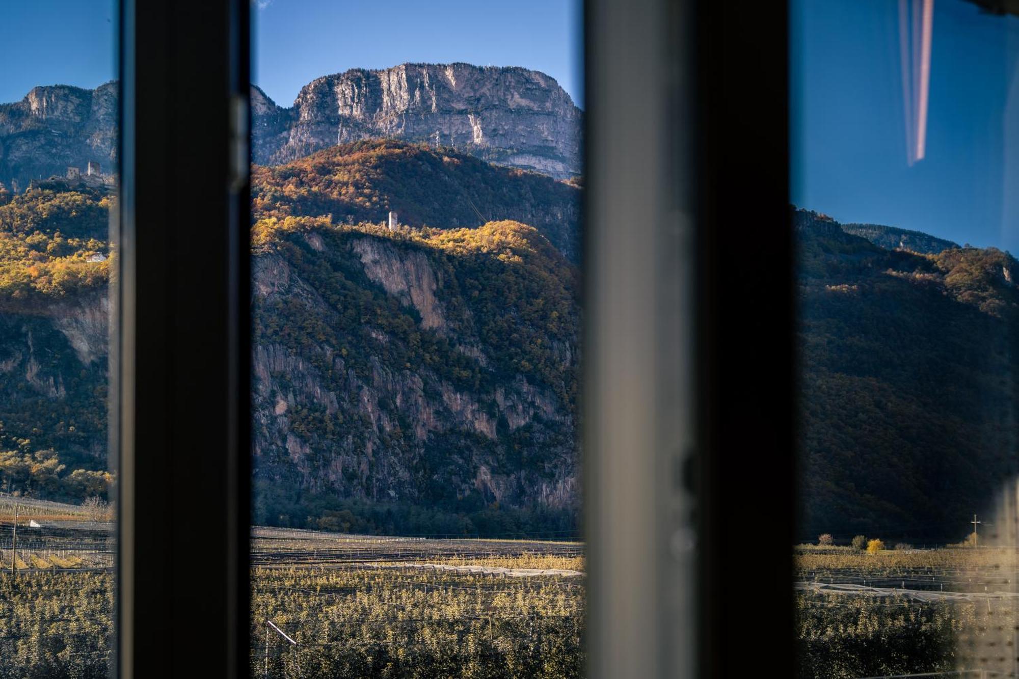 The Lodge Sporthotel - Golfclub Eppan Appiano Sulla Strada Del Vino Esterno foto