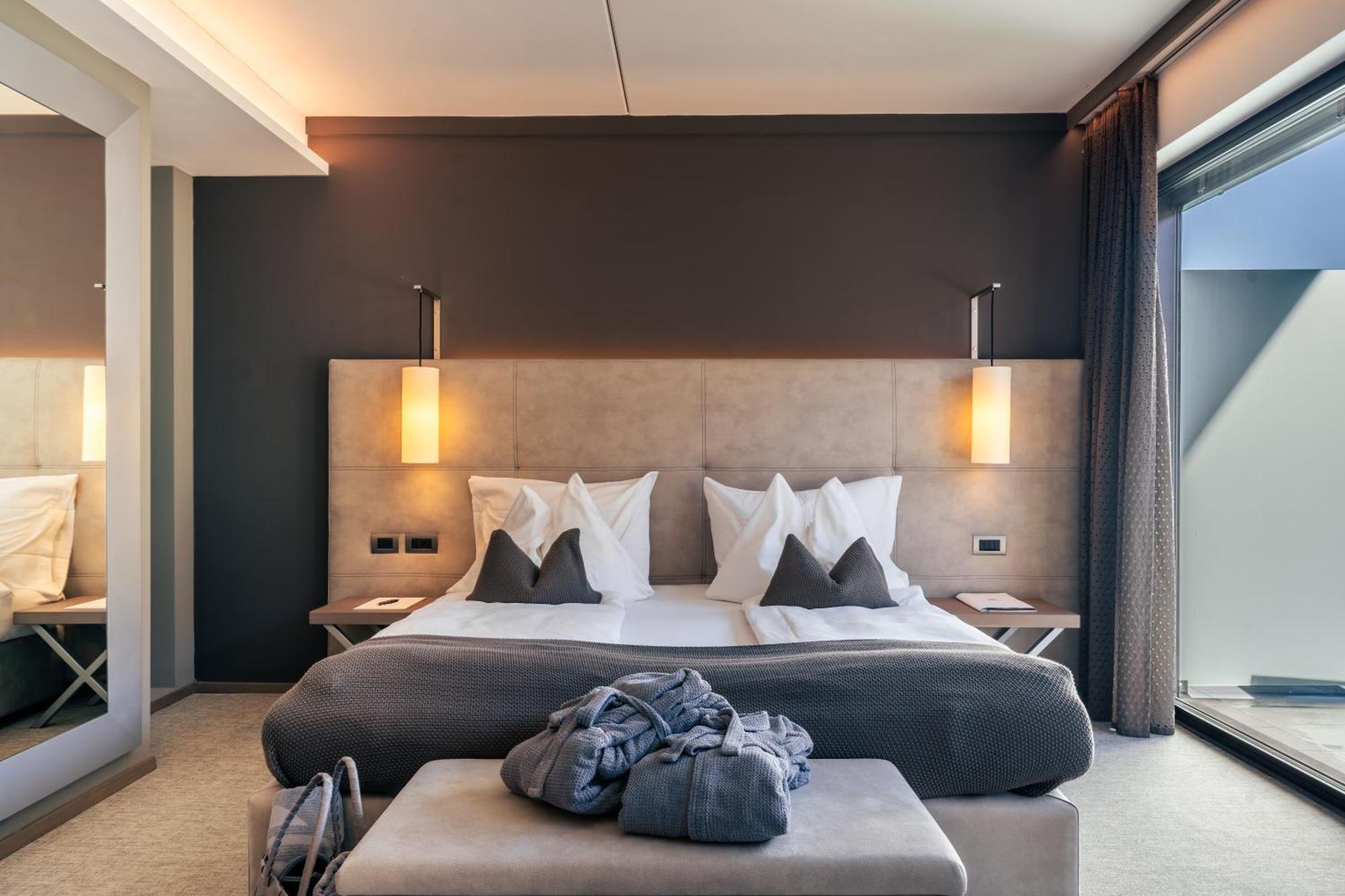 The Lodge Sporthotel - Golfclub Eppan Appiano Sulla Strada Del Vino Esterno foto