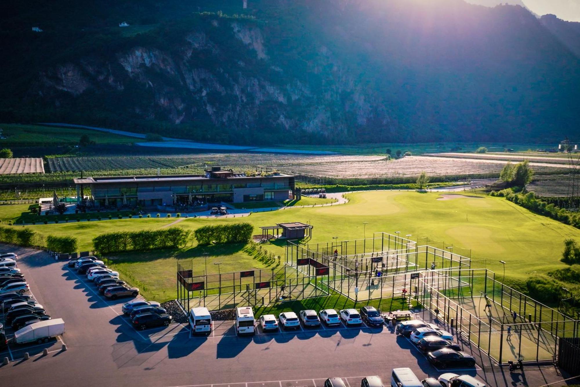 The Lodge Sporthotel - Golfclub Eppan Appiano Sulla Strada Del Vino Esterno foto