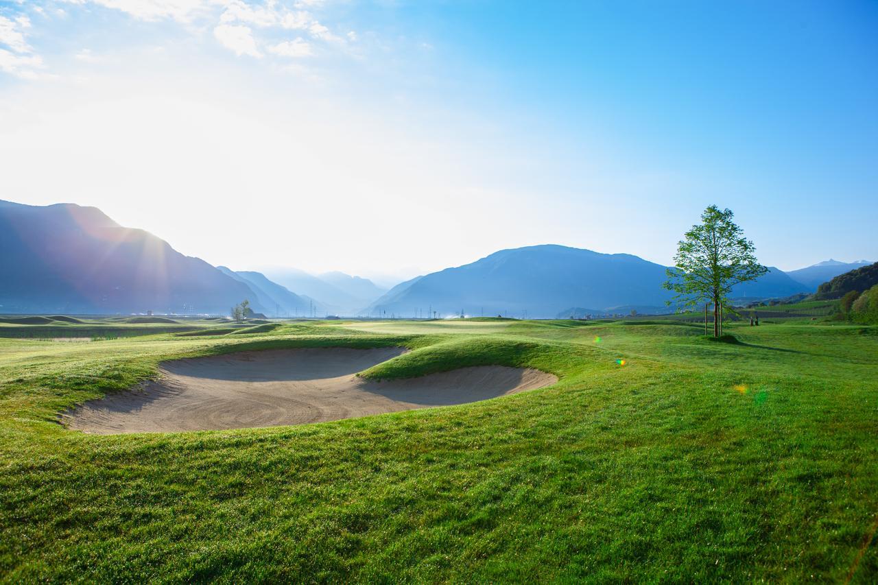 The Lodge Sporthotel - Golfclub Eppan Appiano Sulla Strada Del Vino Esterno foto